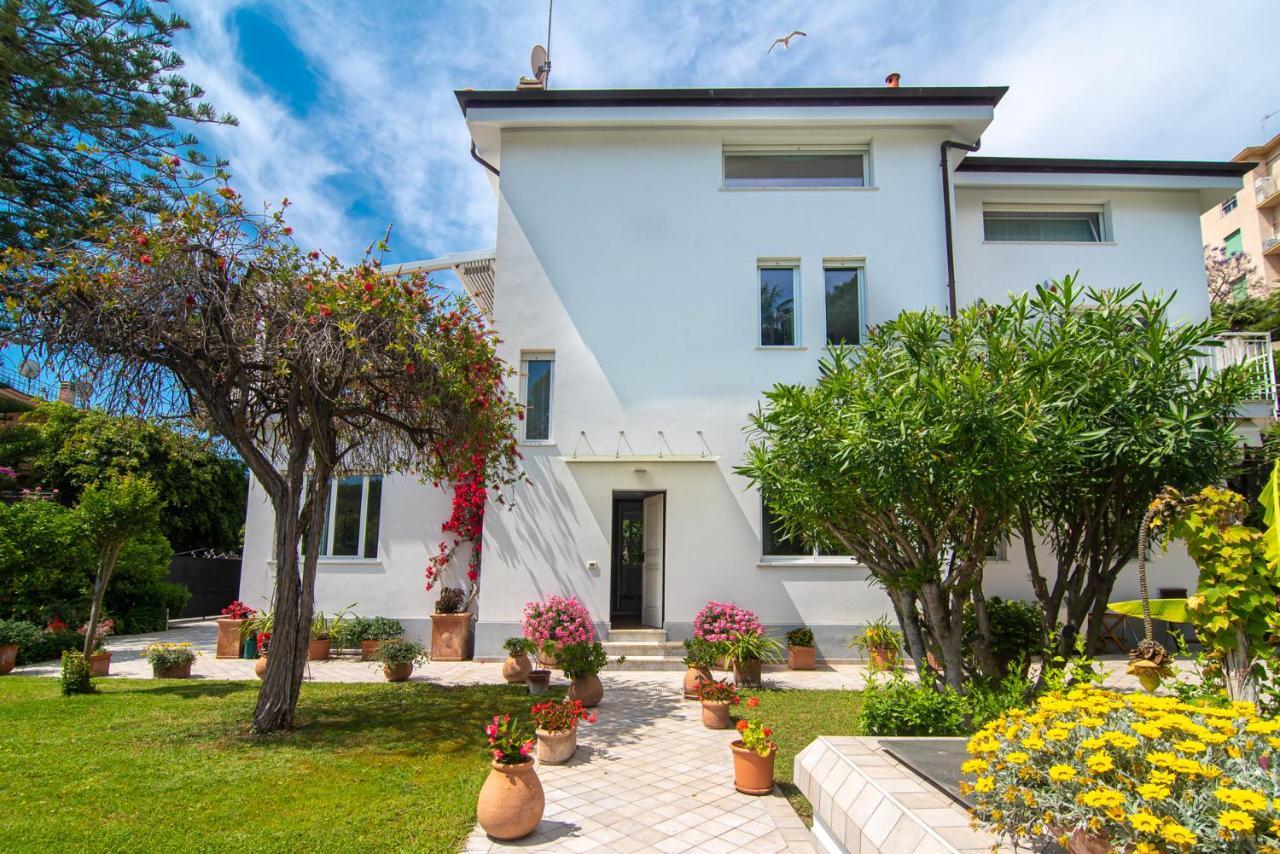 Magnificent Villa Sanremo Exterior photo